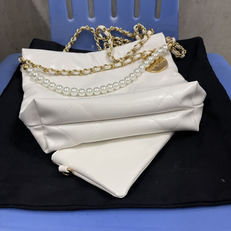Ch**el hobo 22 bags